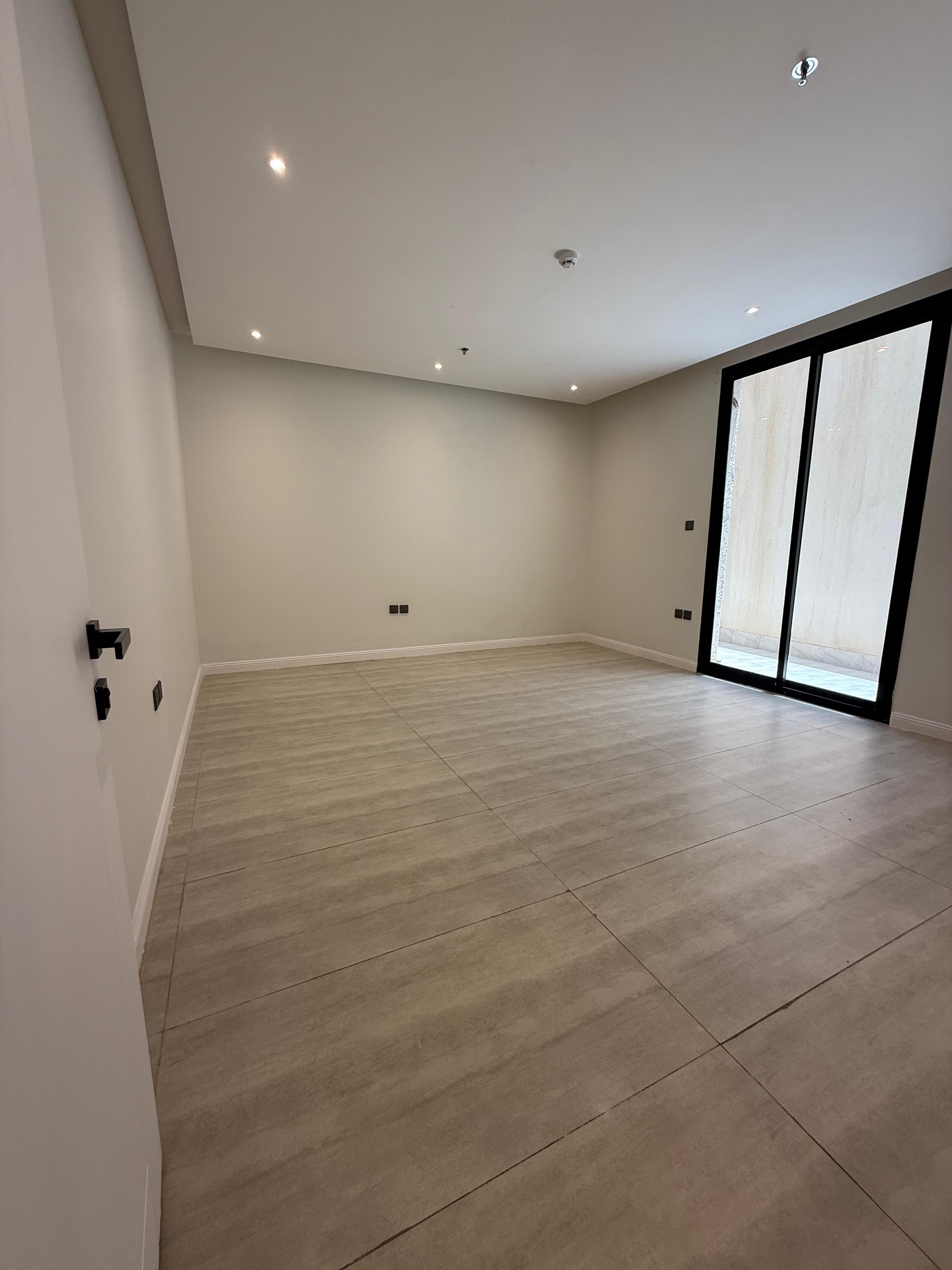 property_image_undefined