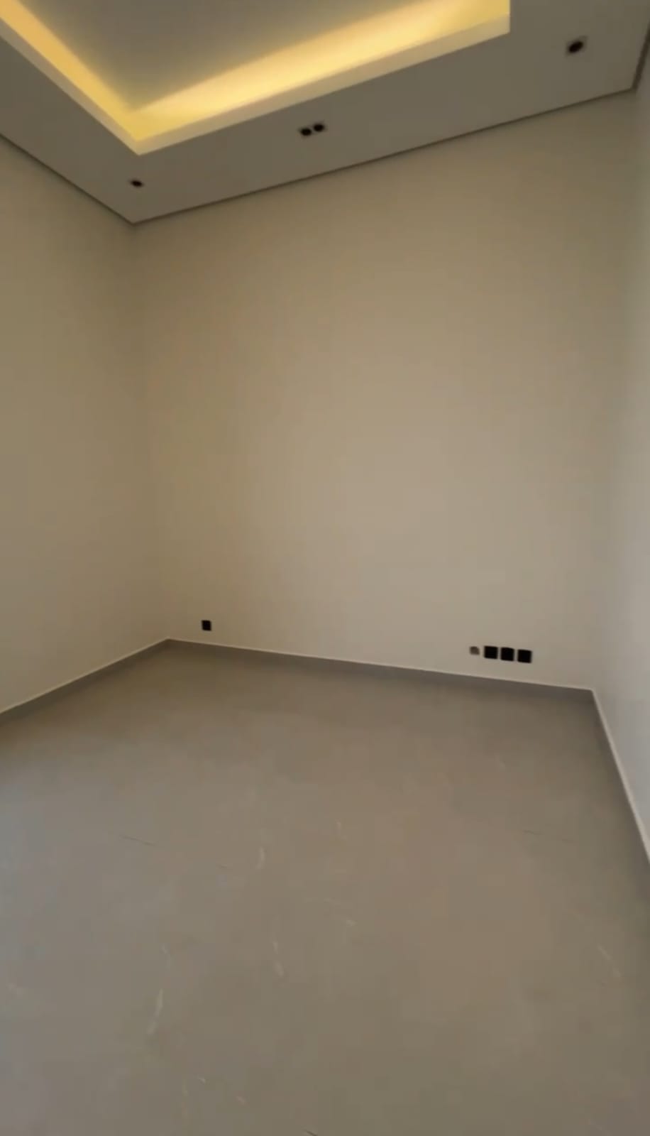 property_image_undefined