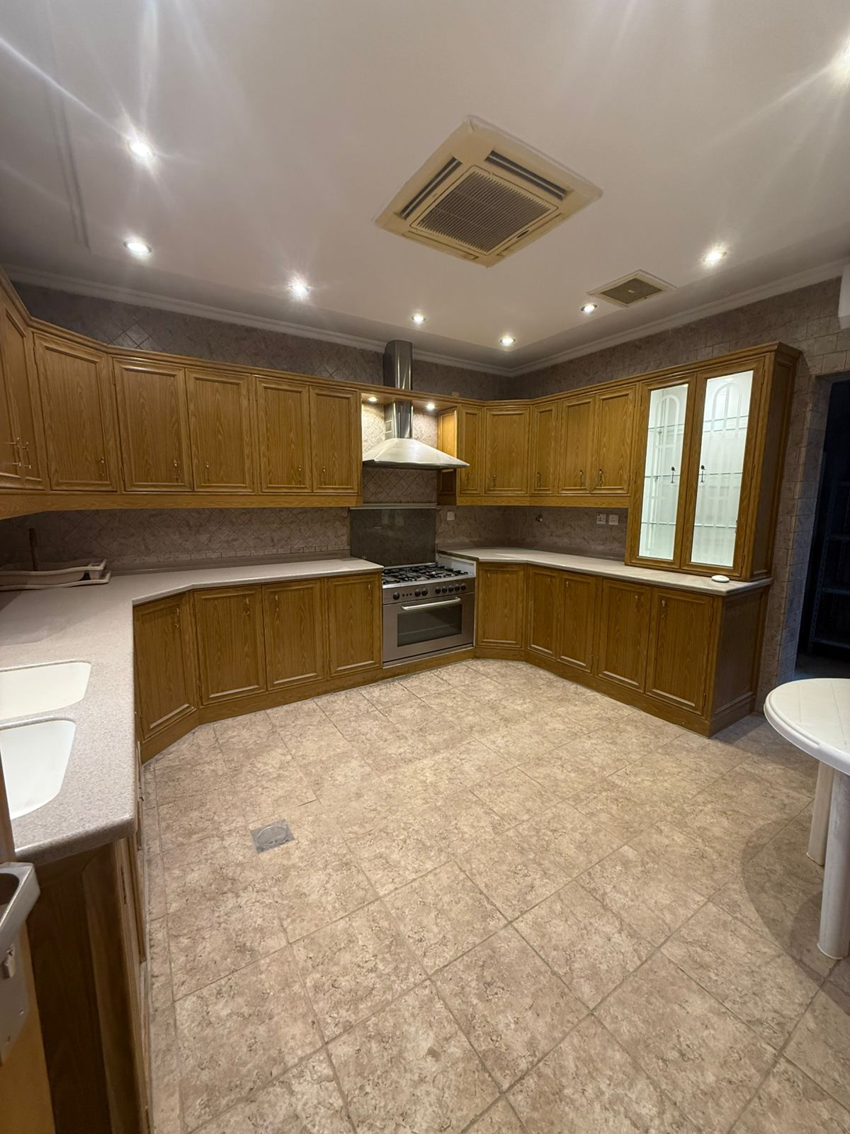 property_image_undefined