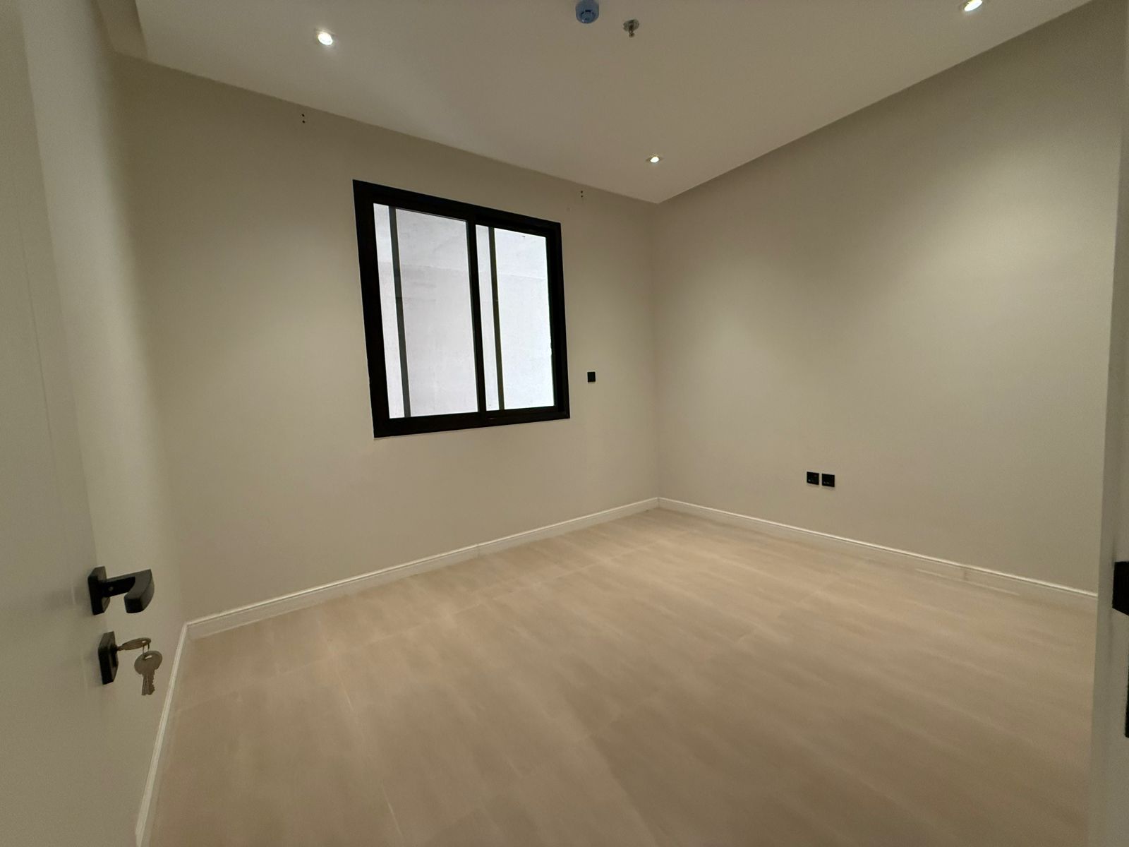 property_image_undefined