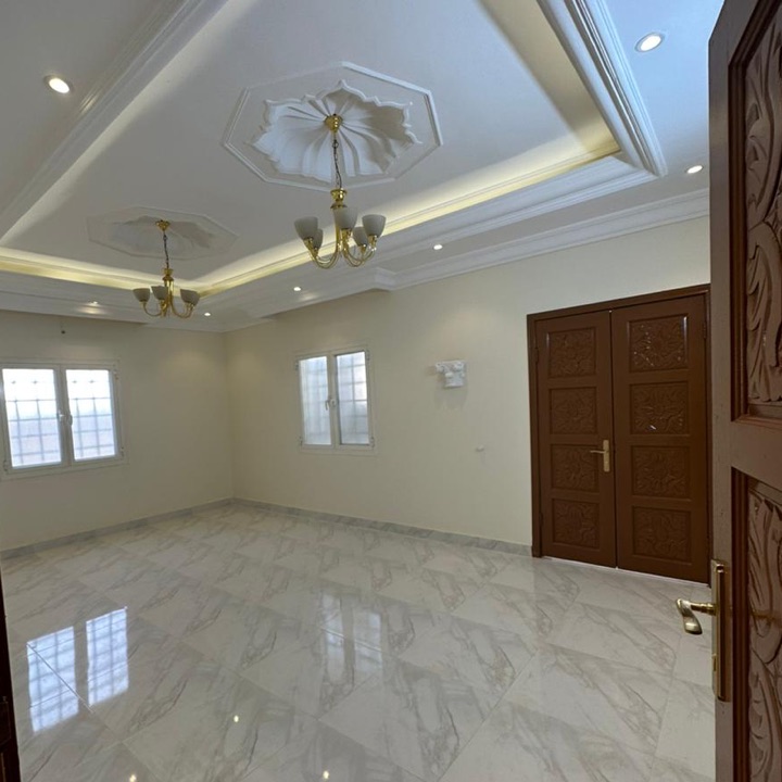 property_image_0
