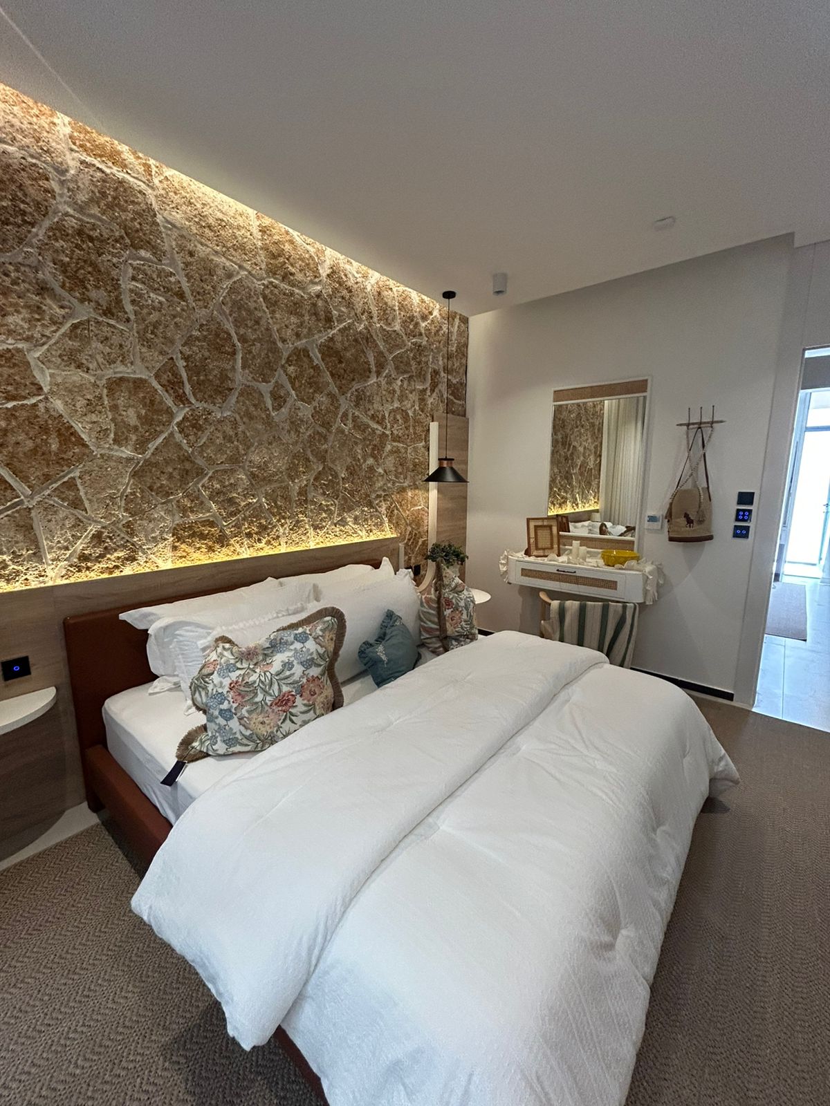 property_image_undefined