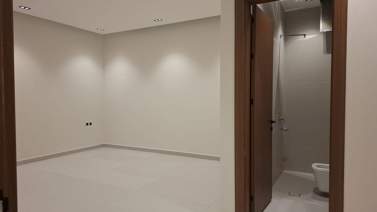 property_image_undefined