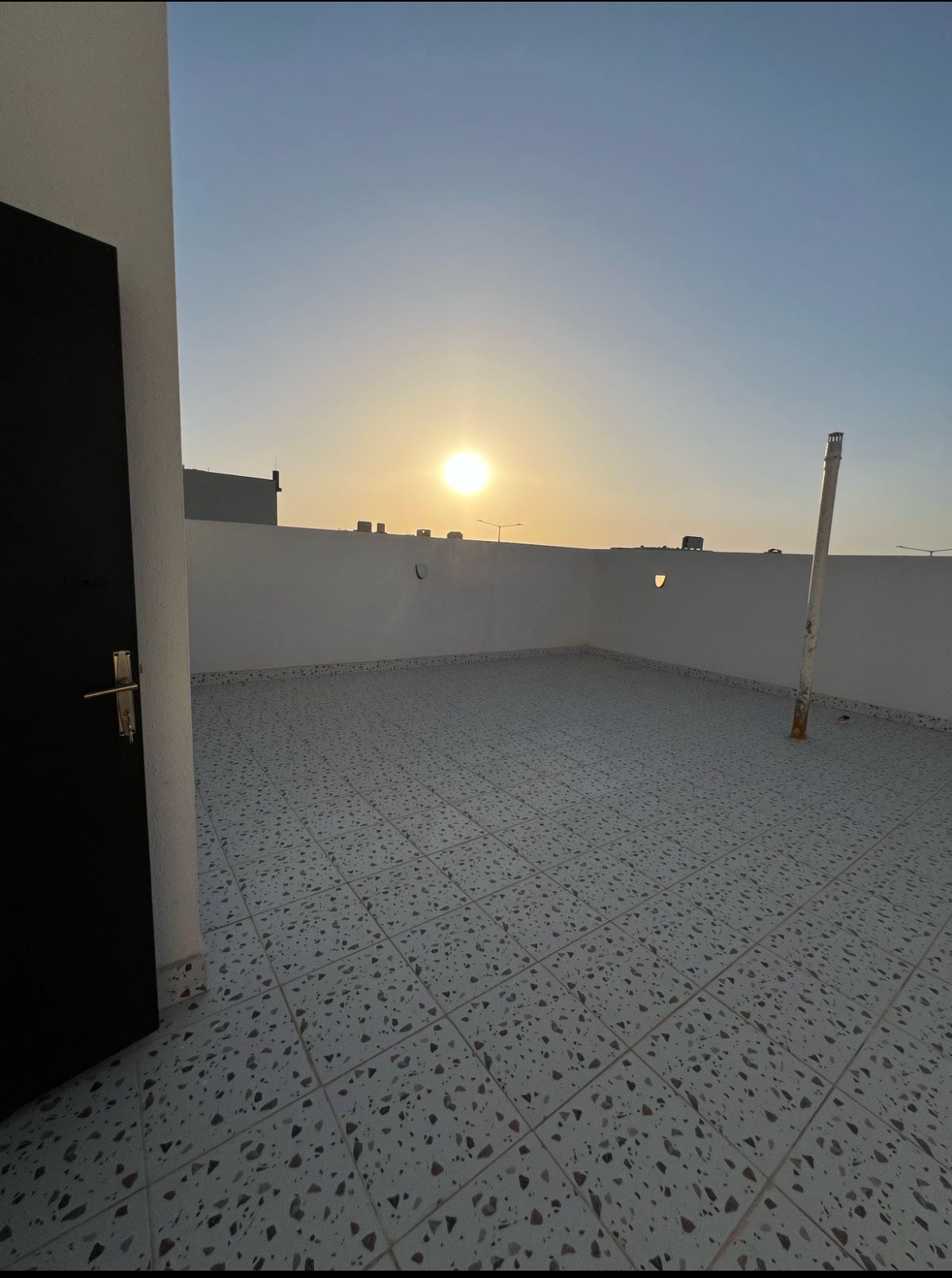 property_image_undefined