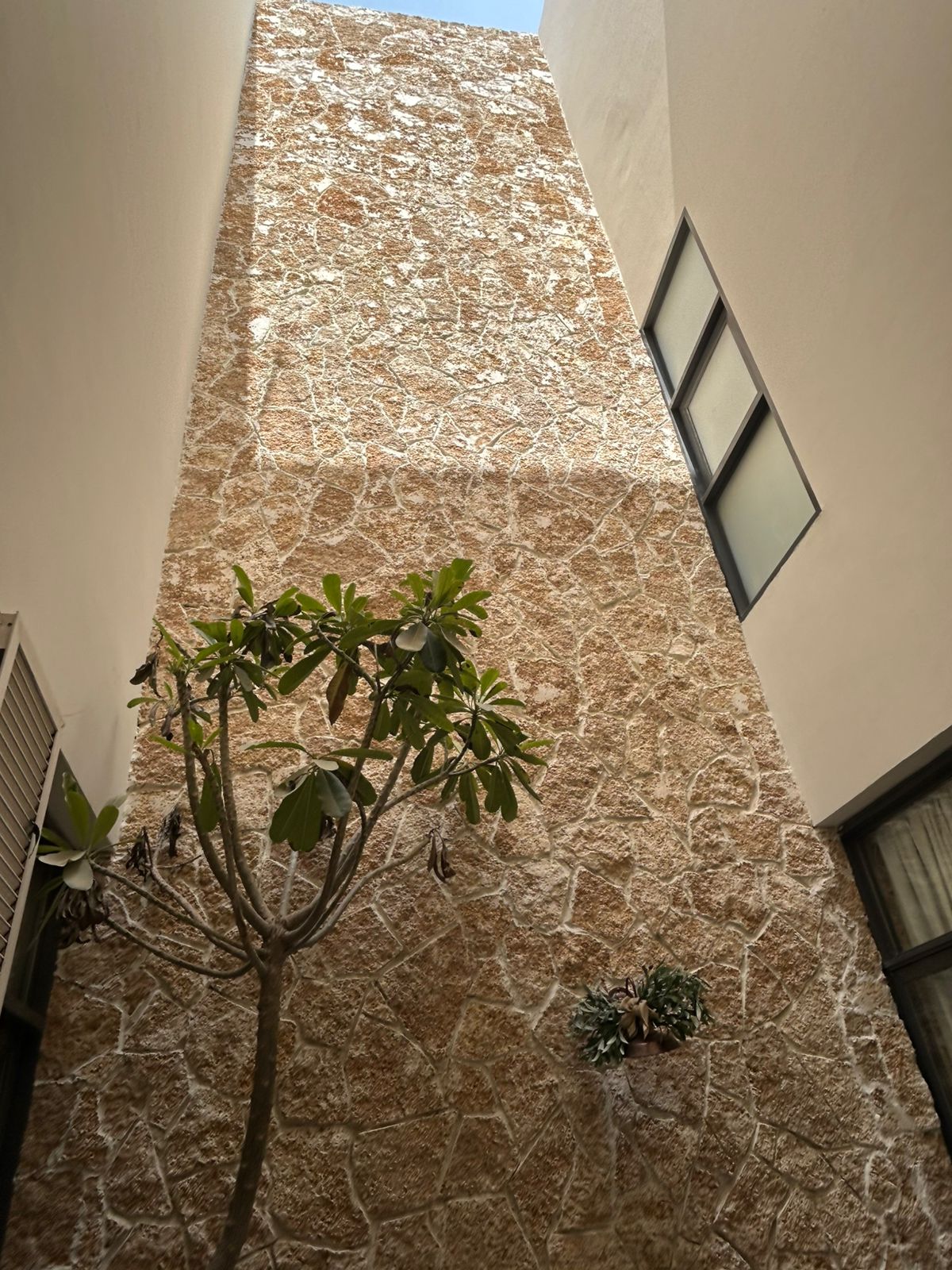 property_image_undefined