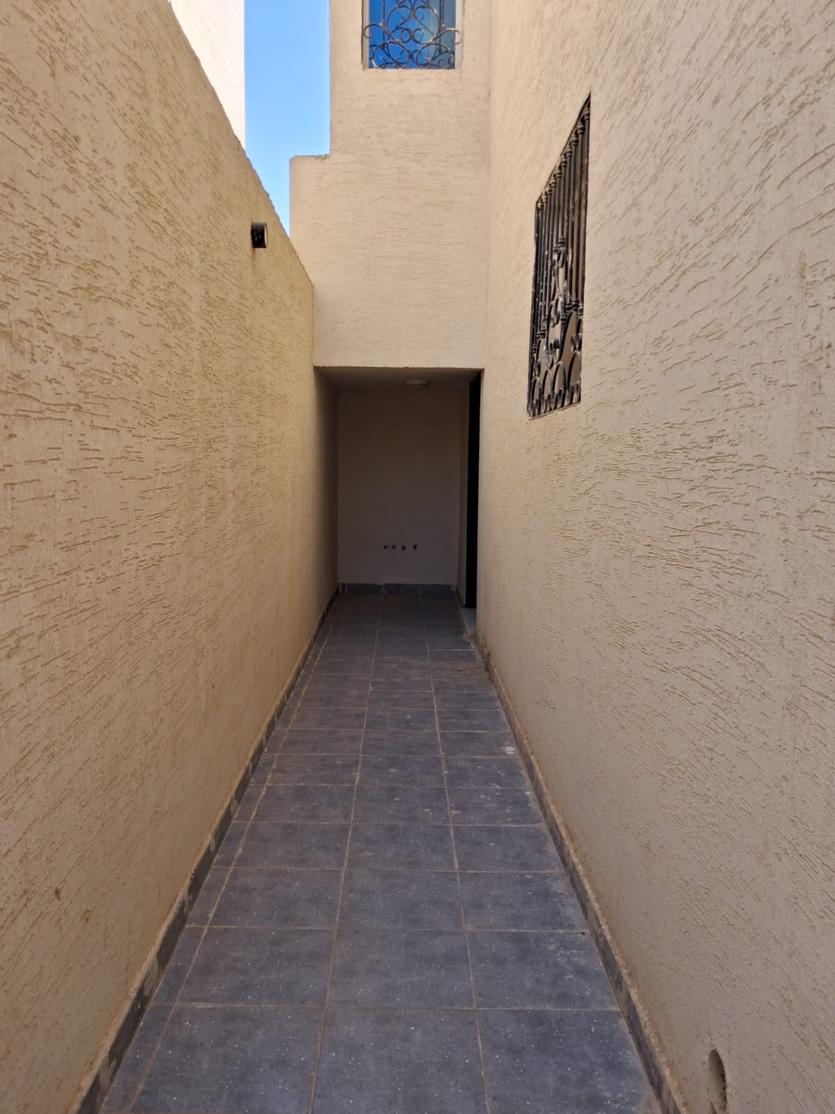 property_image_undefined