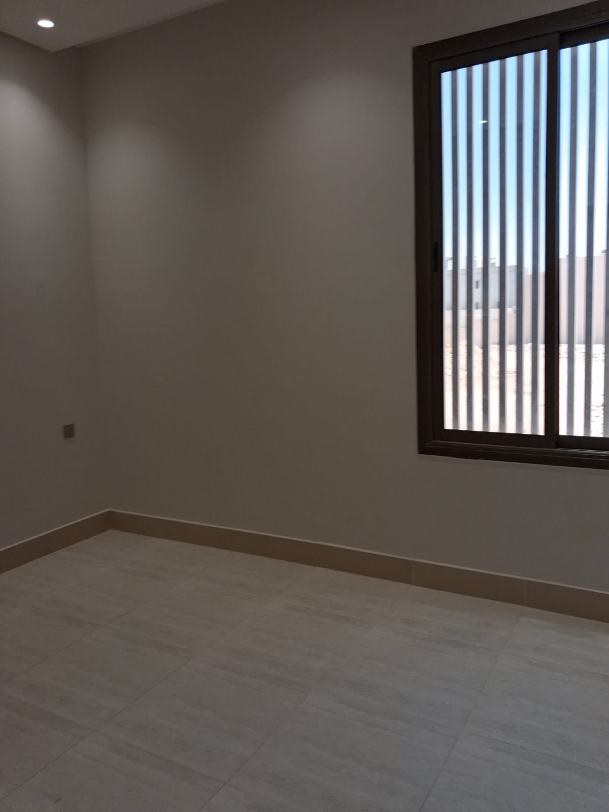 property_image_undefined