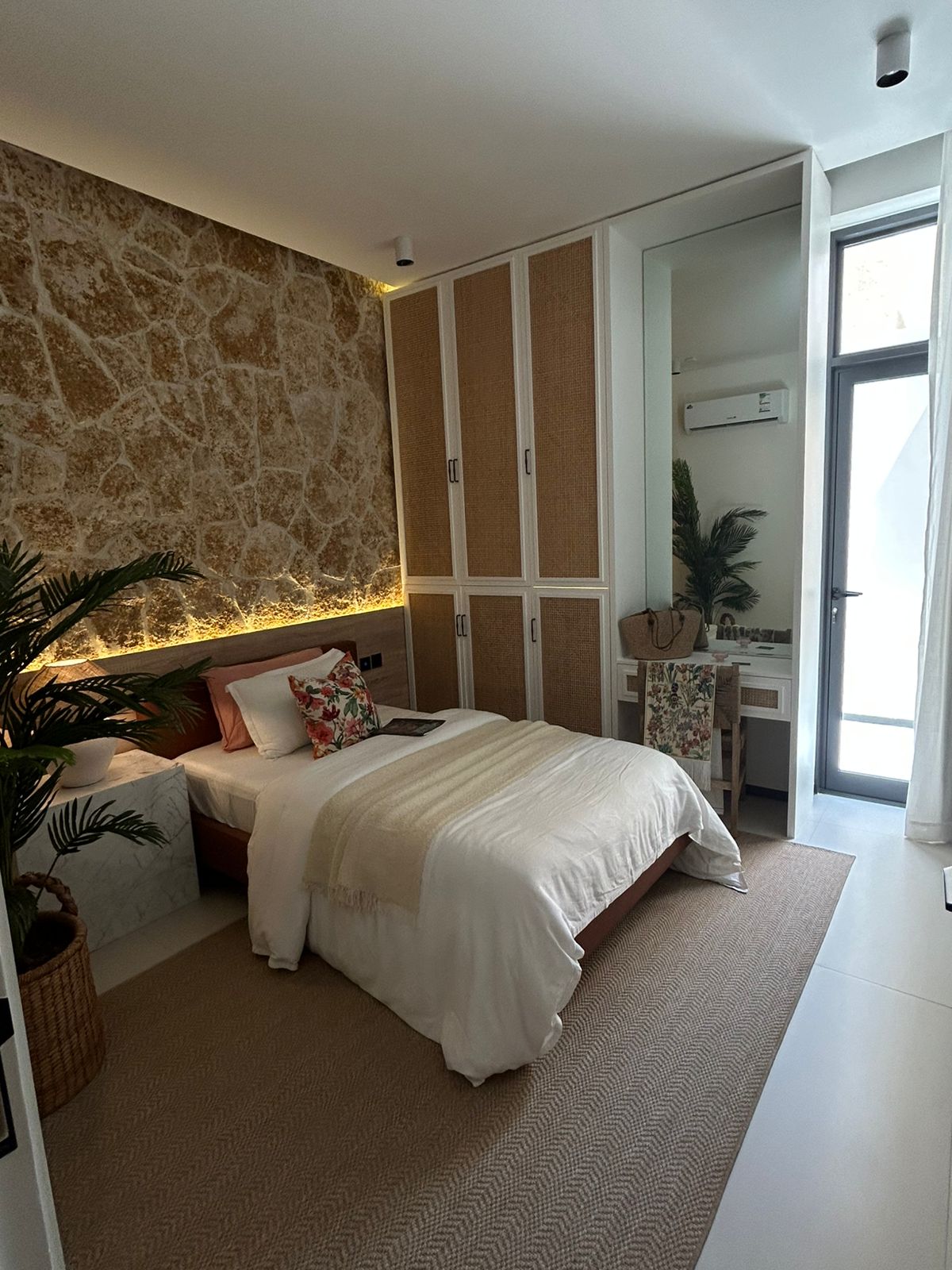 property_image_undefined