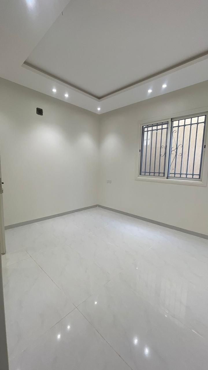 property_image_undefined