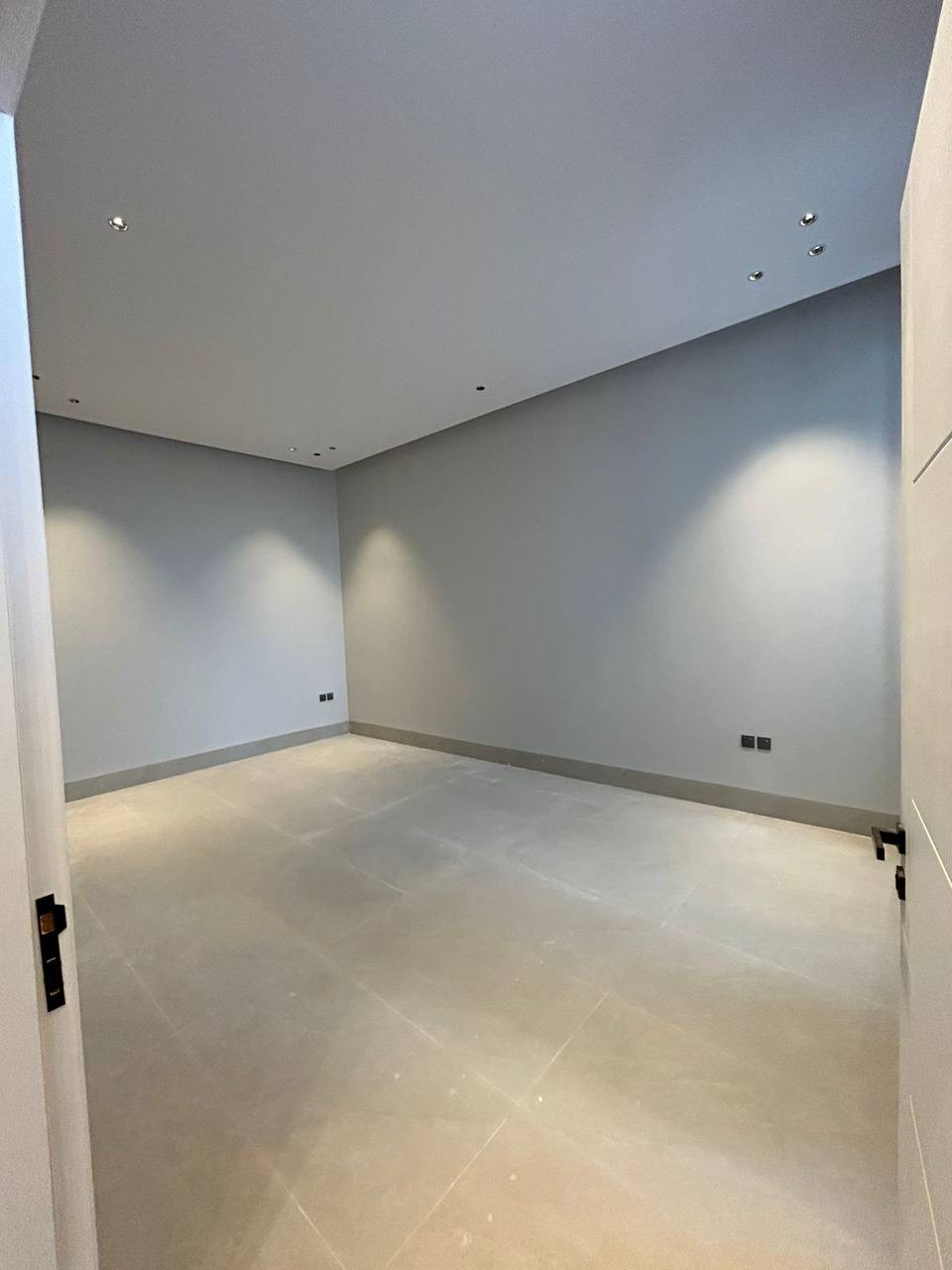 property_image_undefined