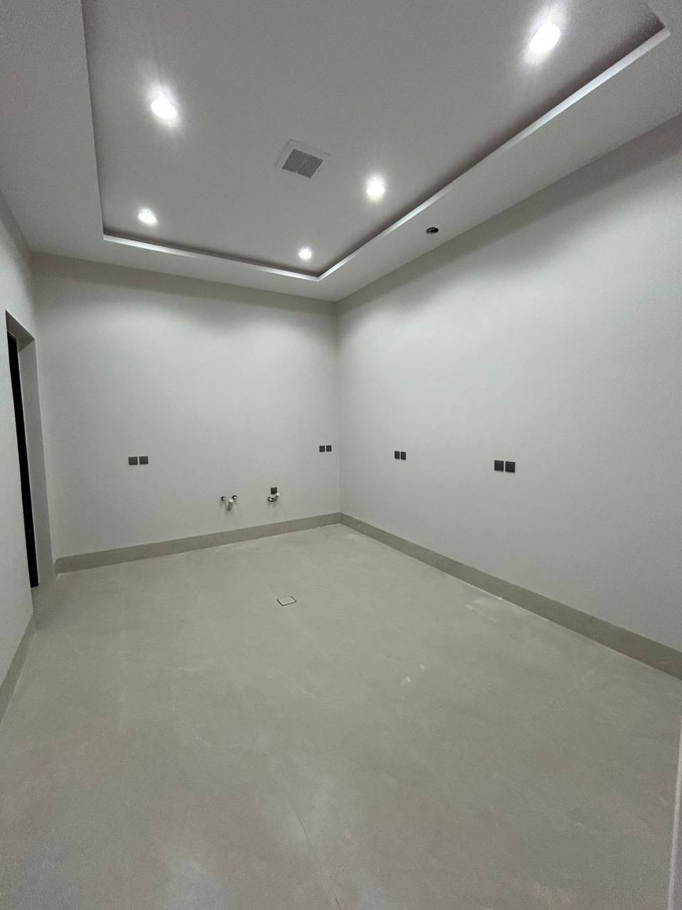 property_image_undefined