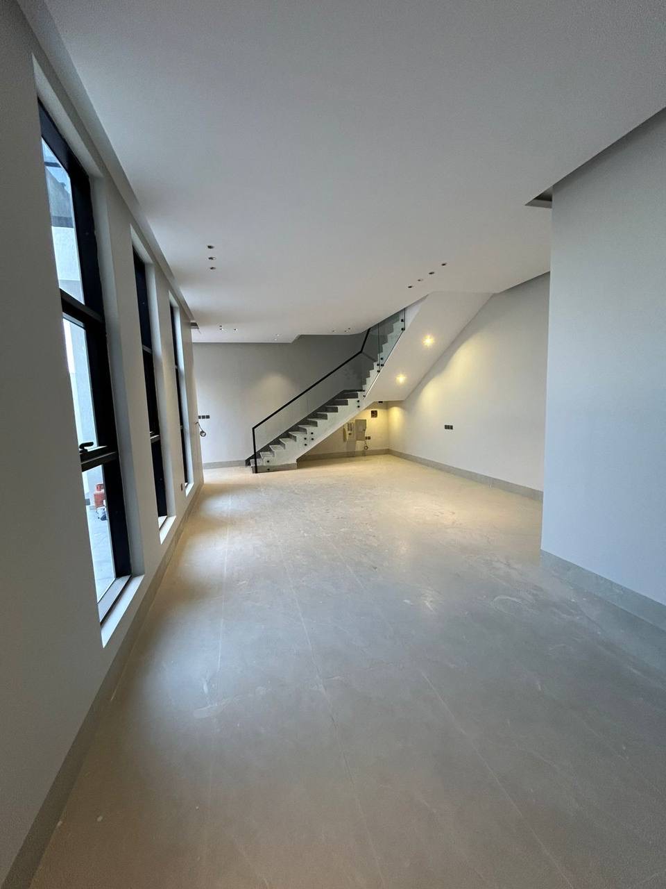 property_image_undefined