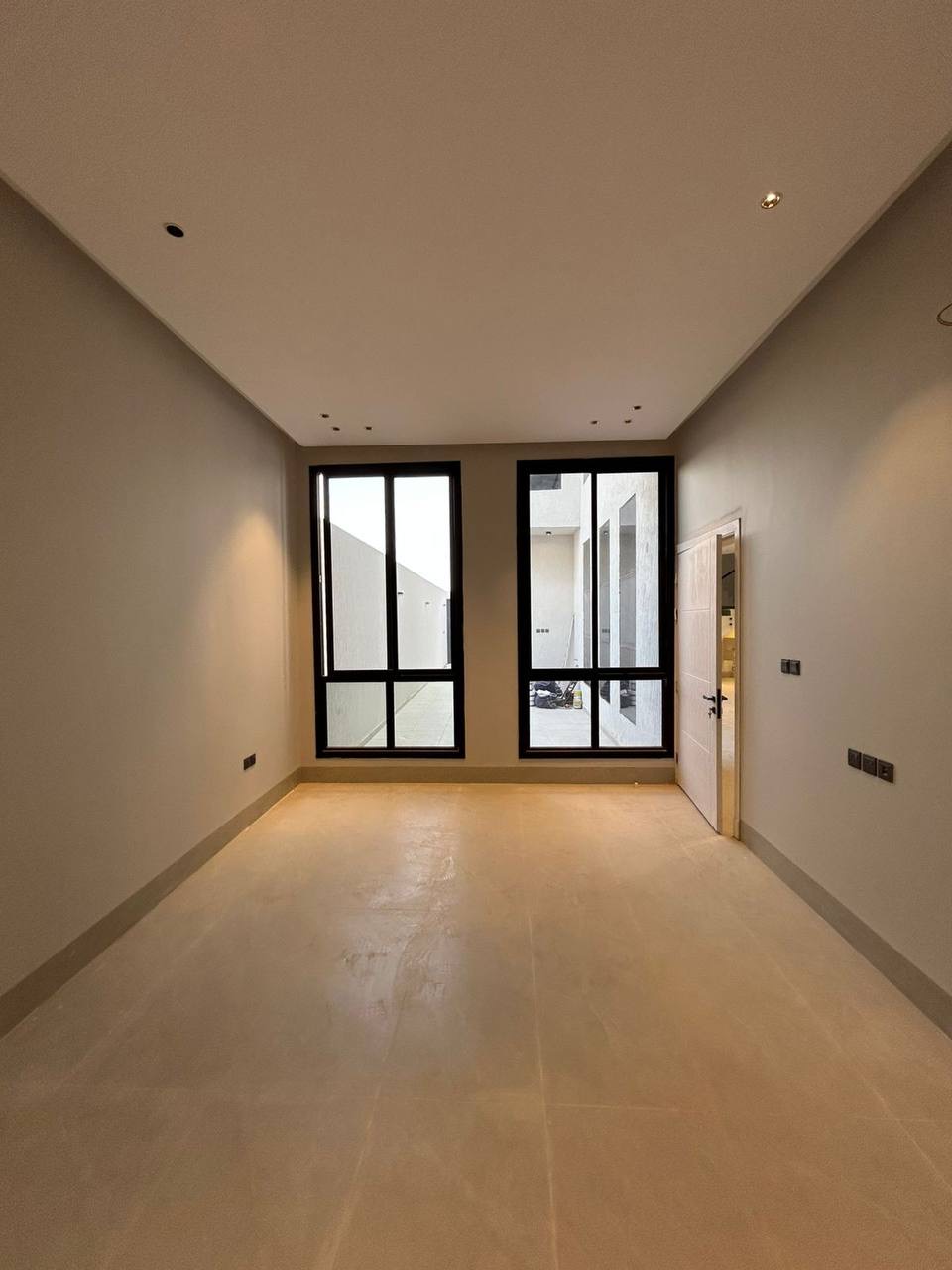 property_image_undefined