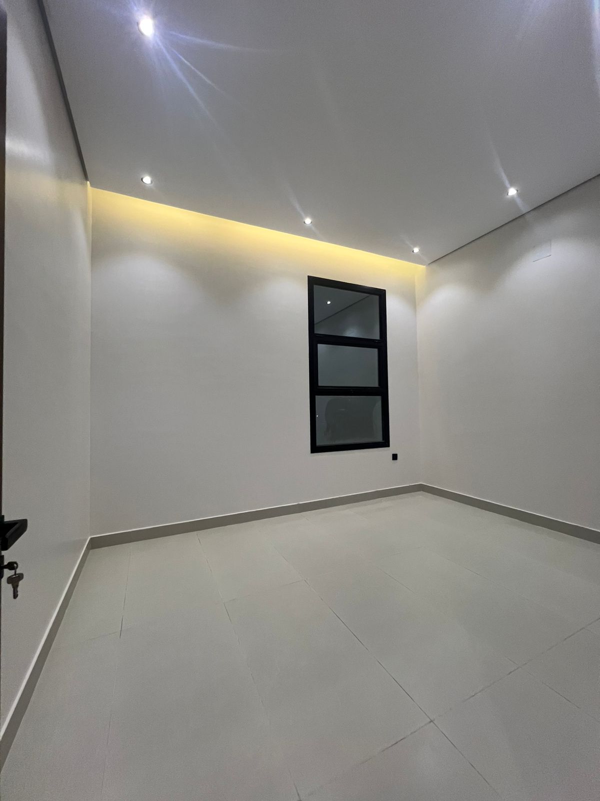 property_image_undefined