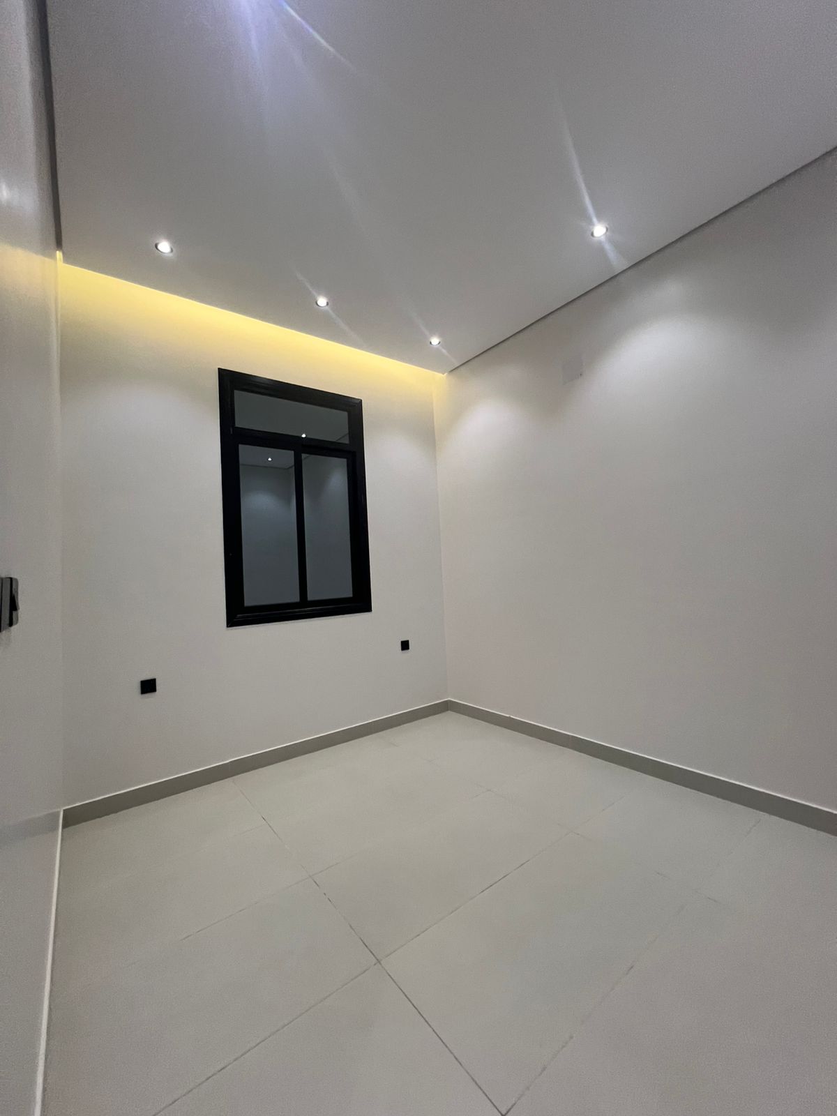 property_image_undefined