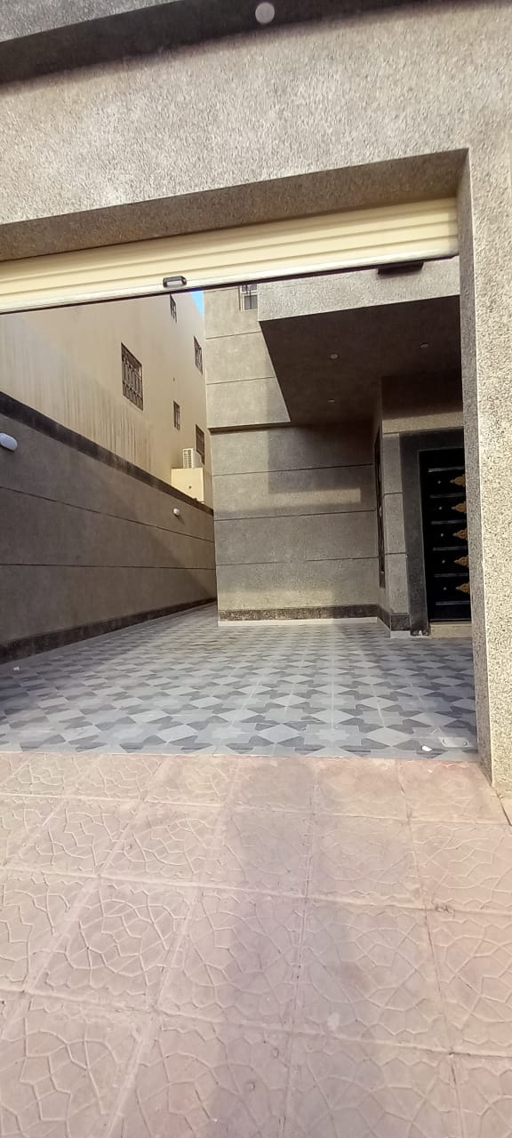 property_image_undefined