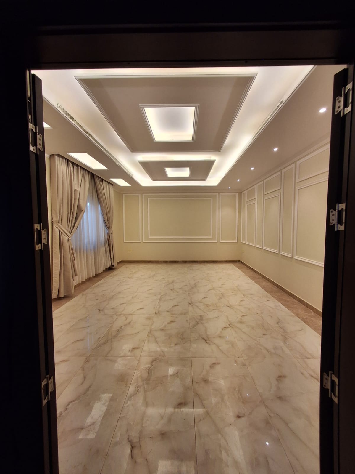 property_image_undefined