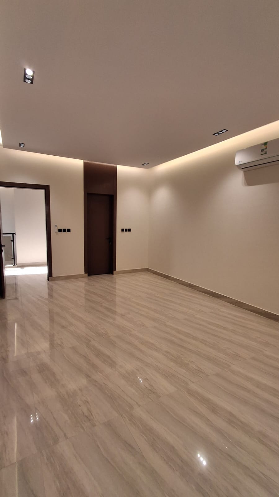 property_image_undefined