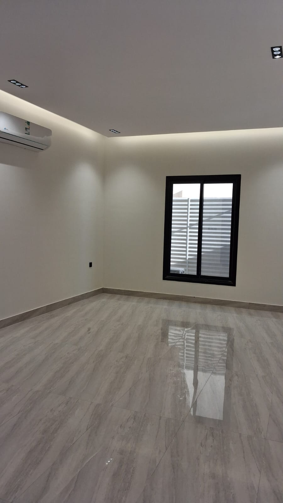 property_image_undefined