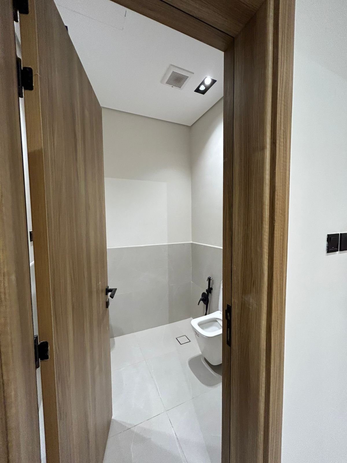 property_image_undefined