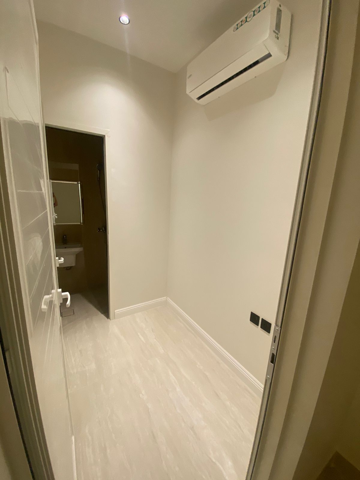 property_image_undefined