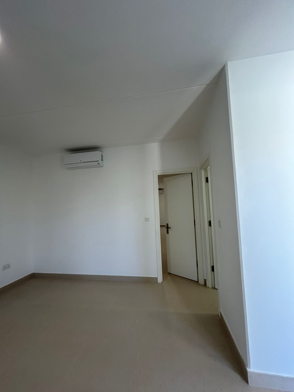 property_image_undefined