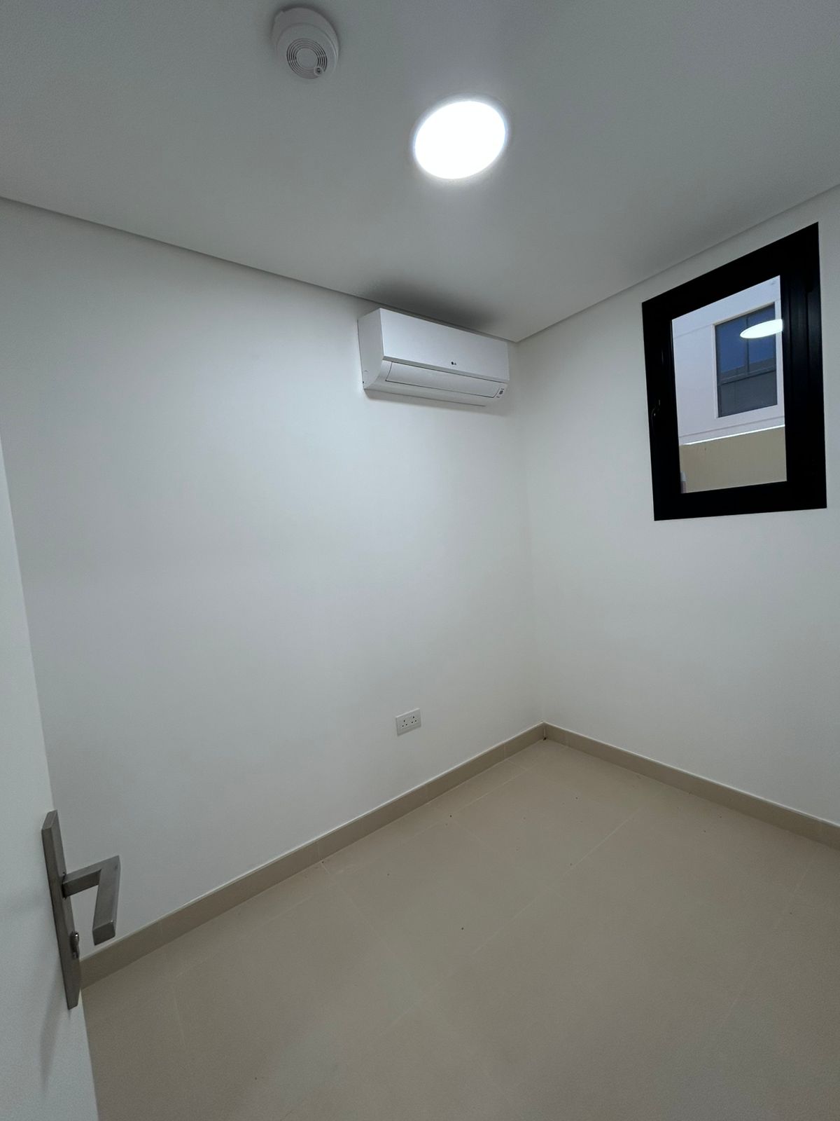 property_image_undefined