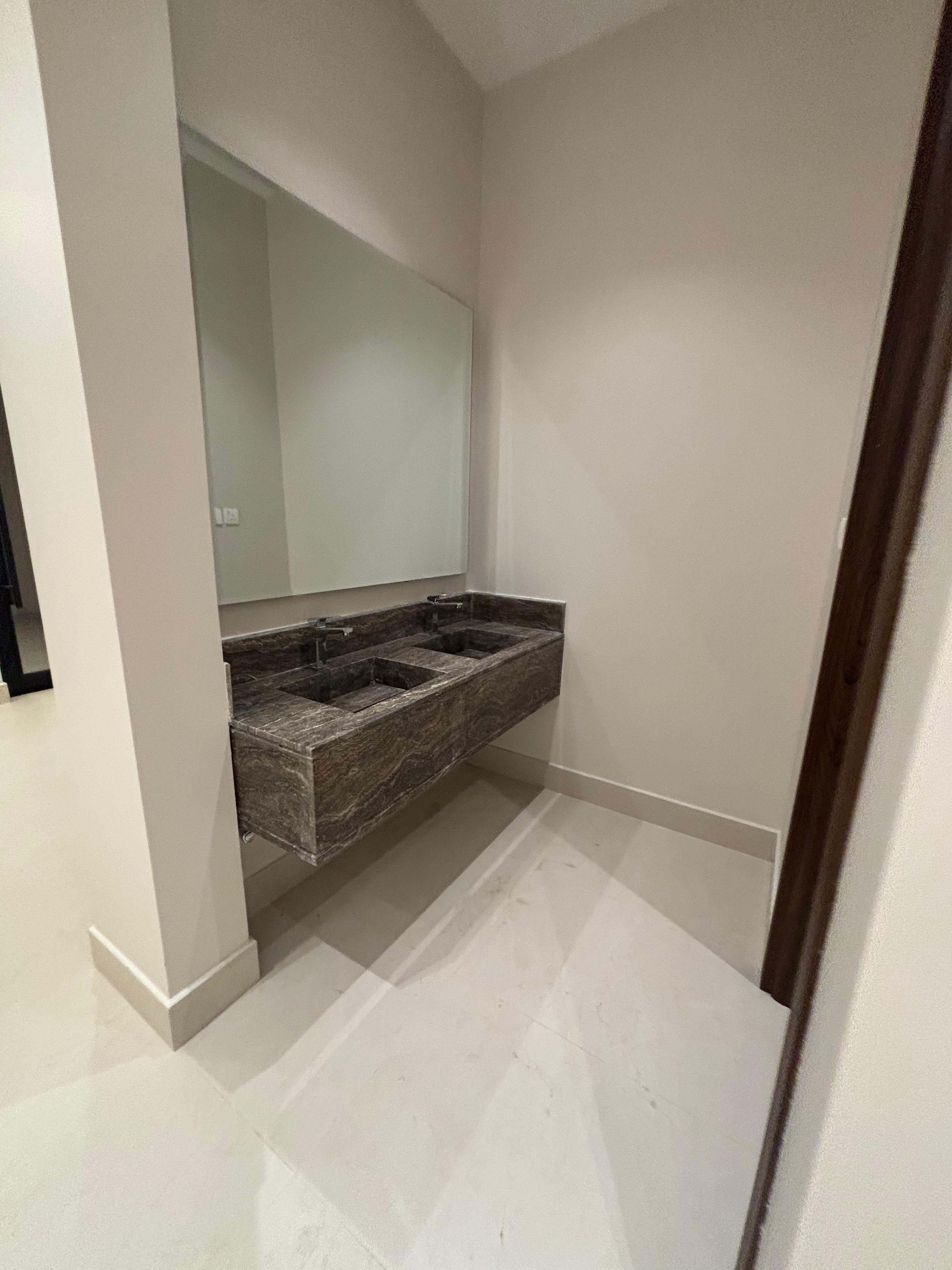 property_image_undefined