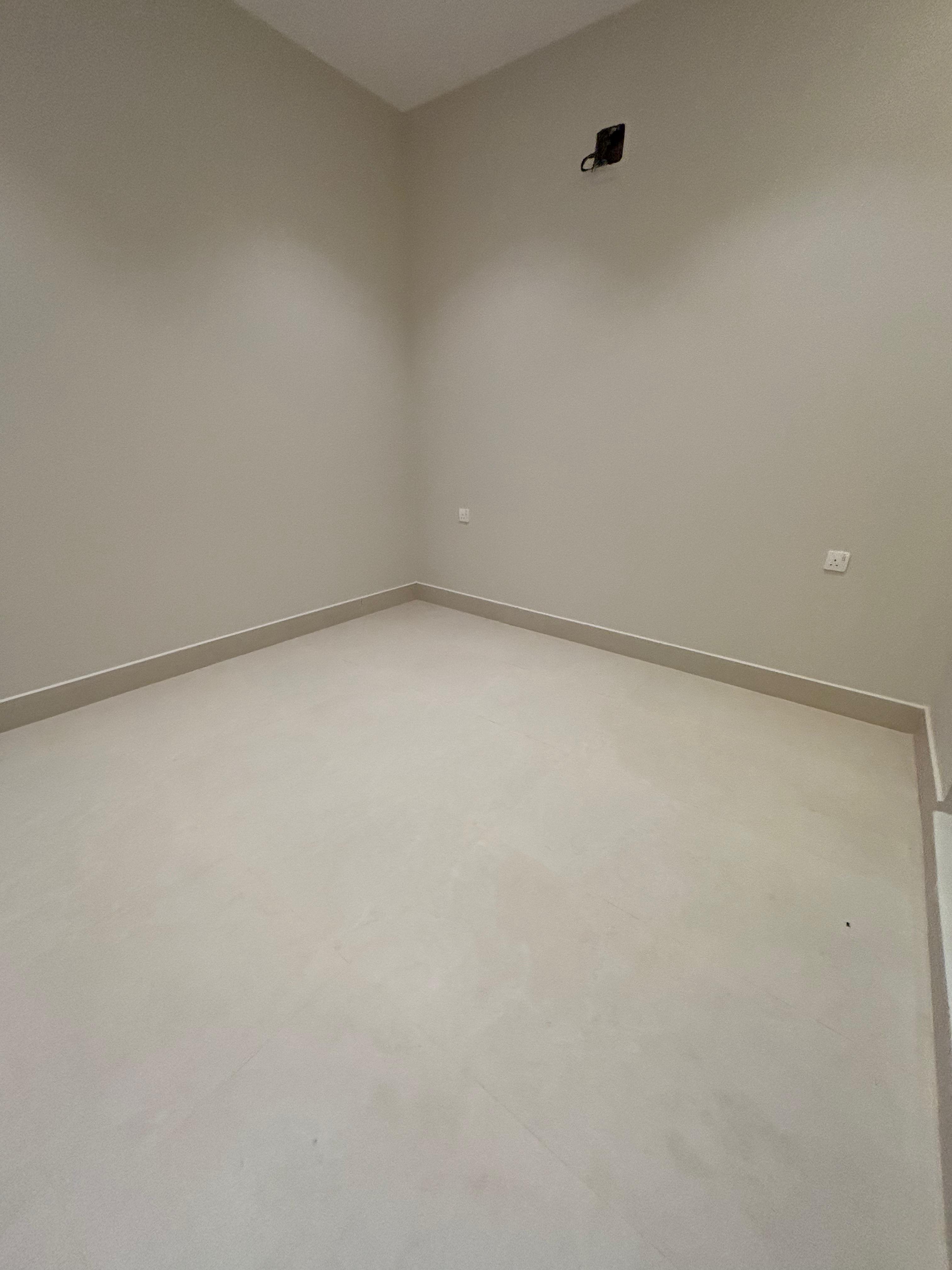 property_image_undefined