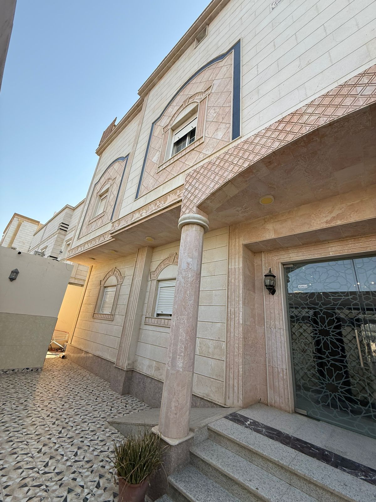 property_image_undefined