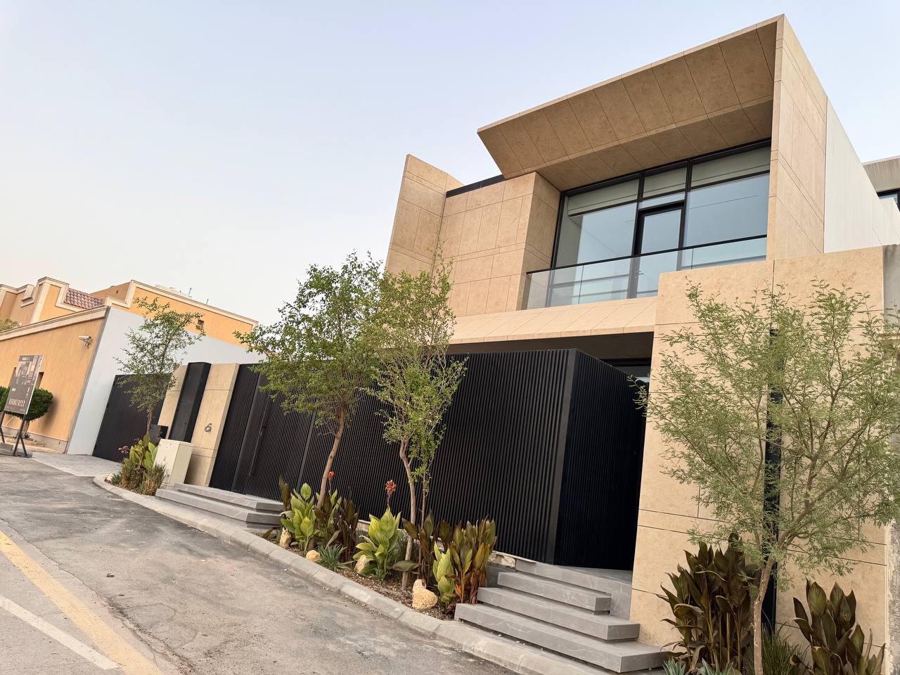 property_image_undefined