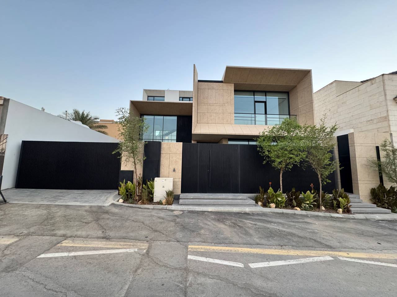 property_image_undefined