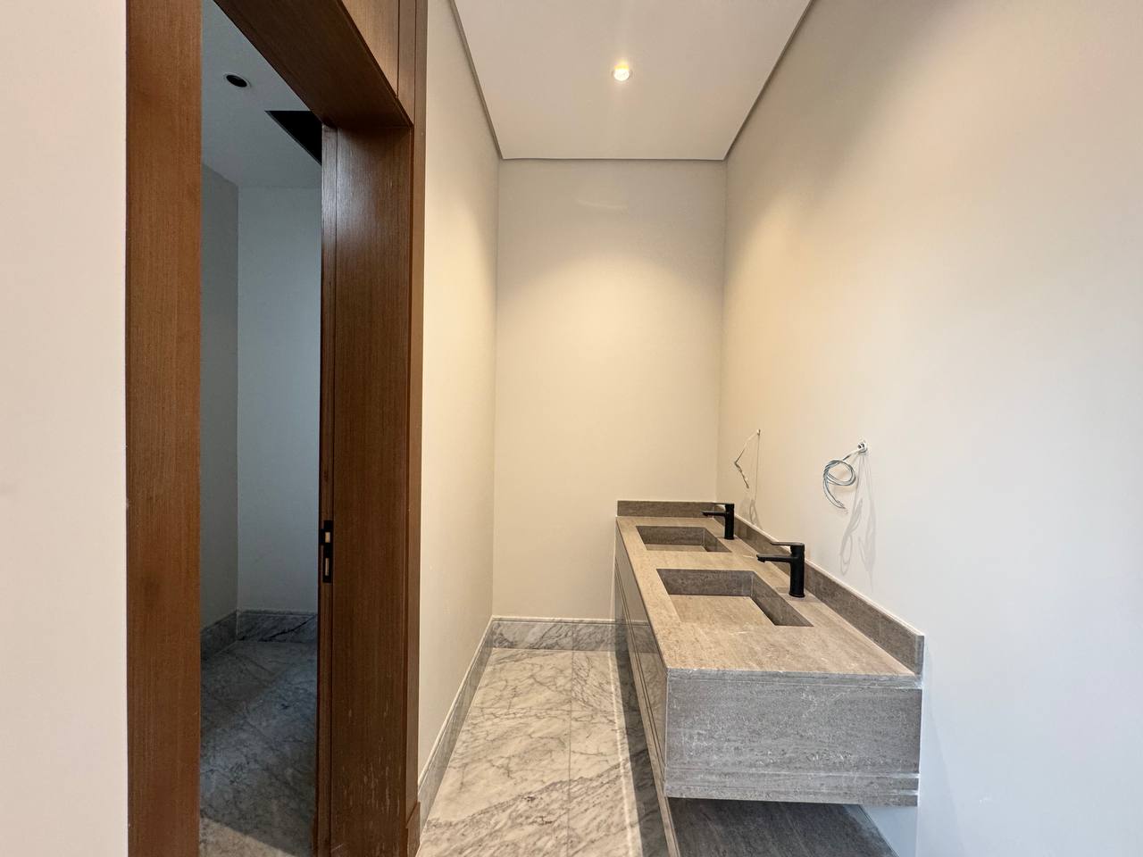 property_image_undefined