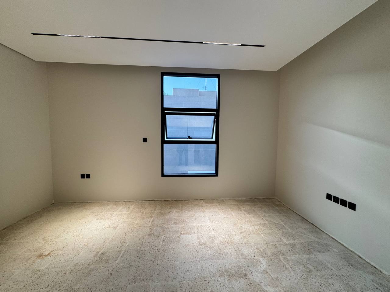 property_image_undefined