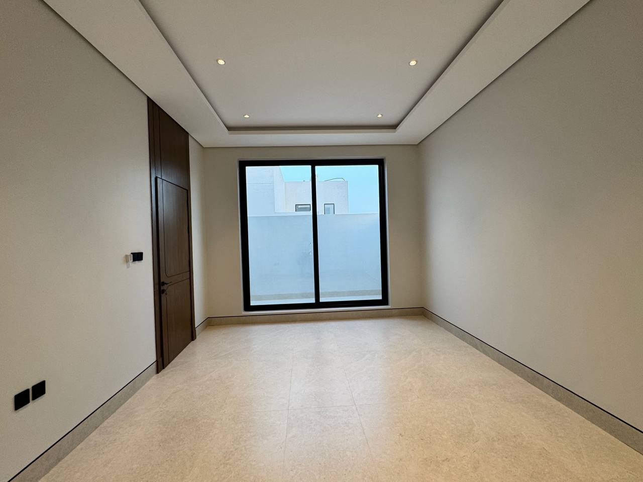 property_image_undefined