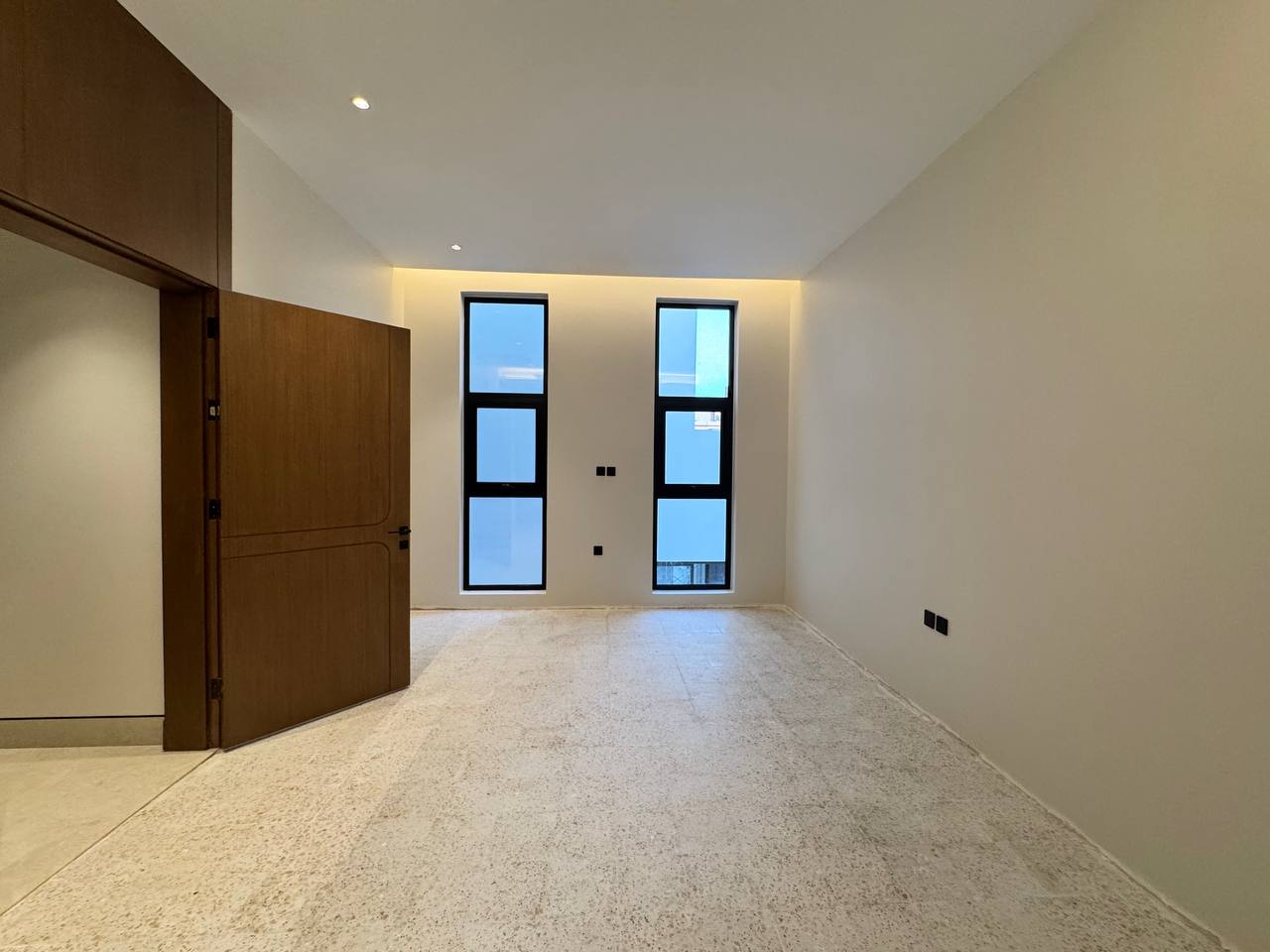 property_image_undefined