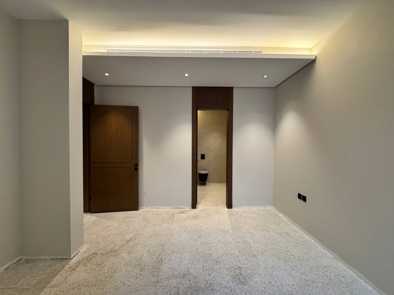 property_image_undefined