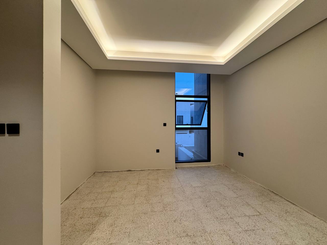 property_image_undefined