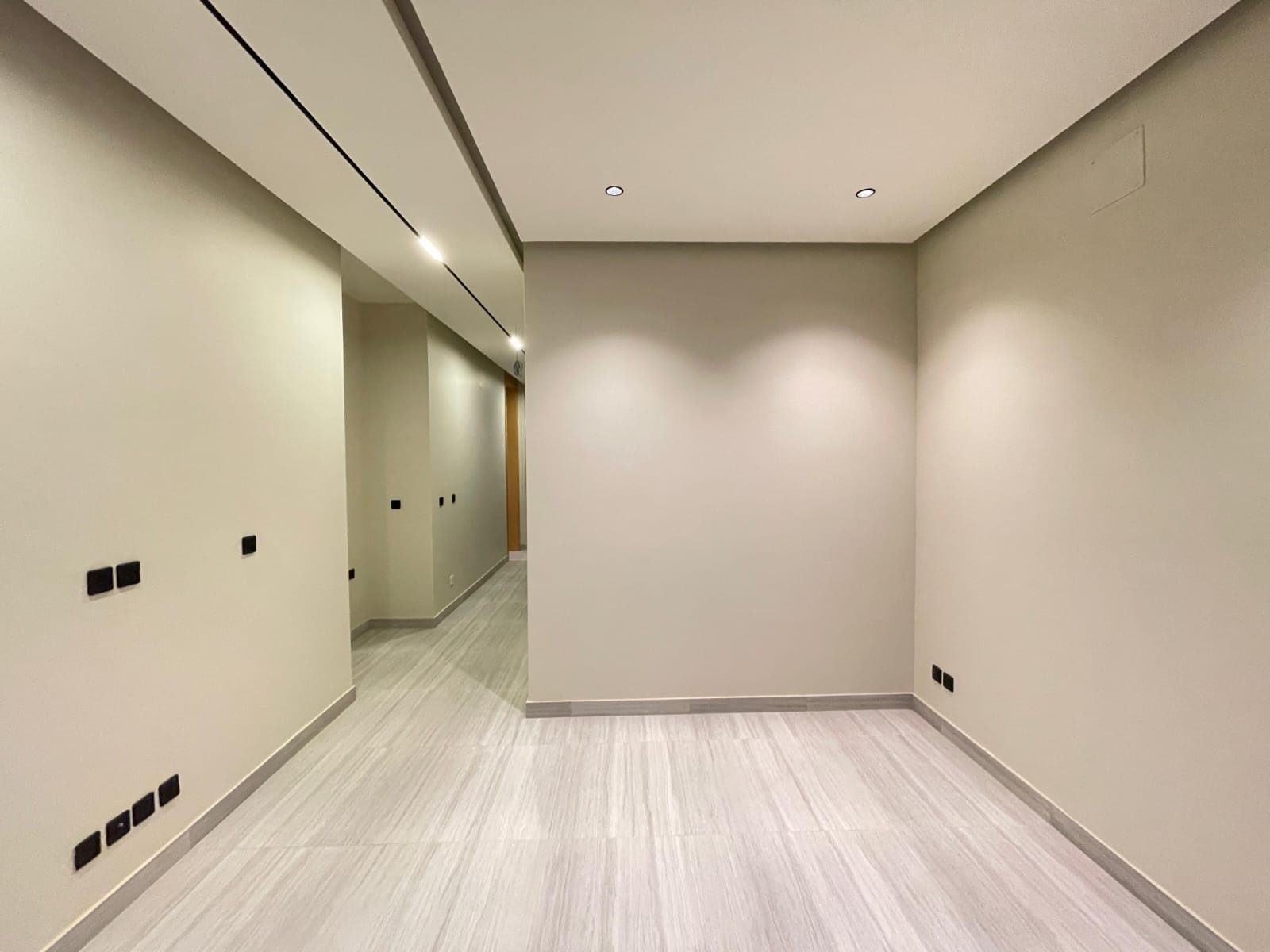 property_image_undefined