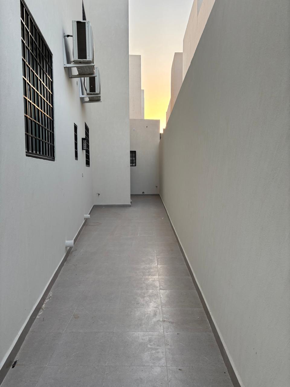 property_image_undefined