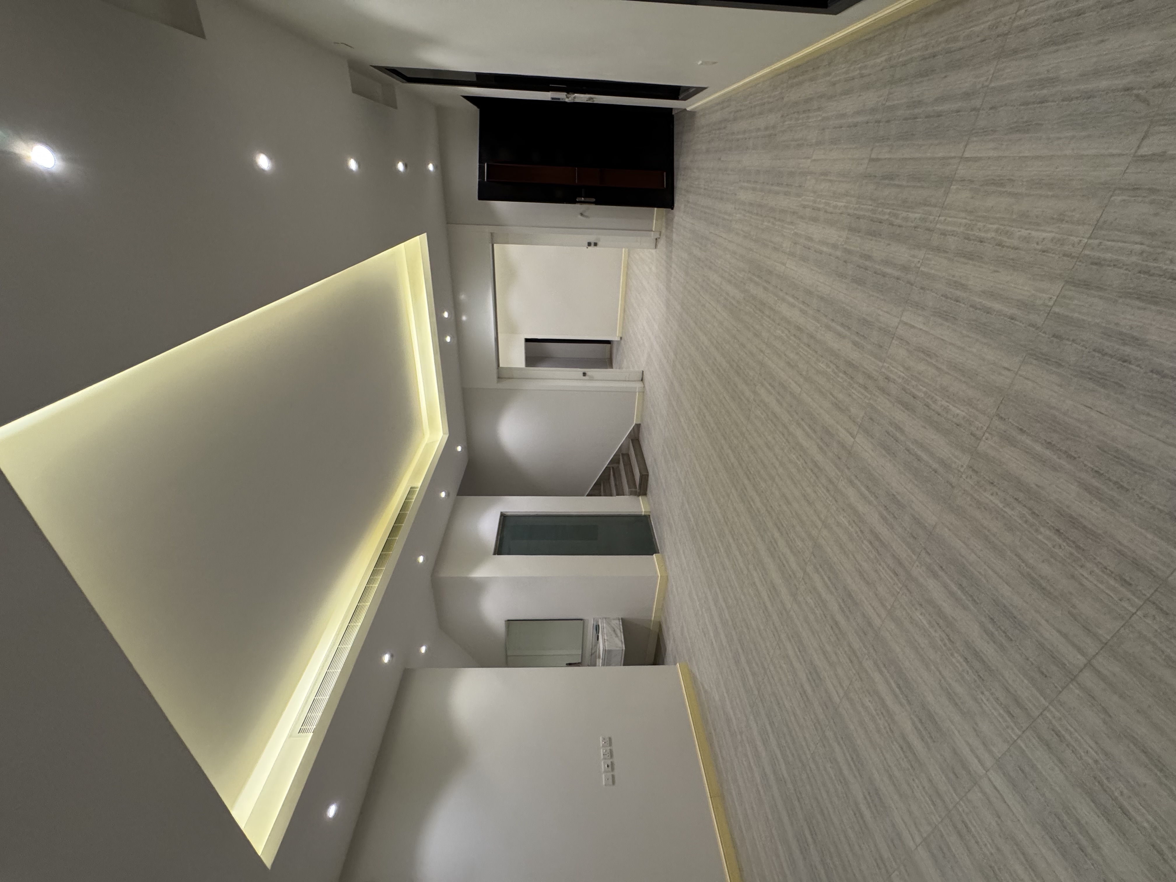 property_image_undefined