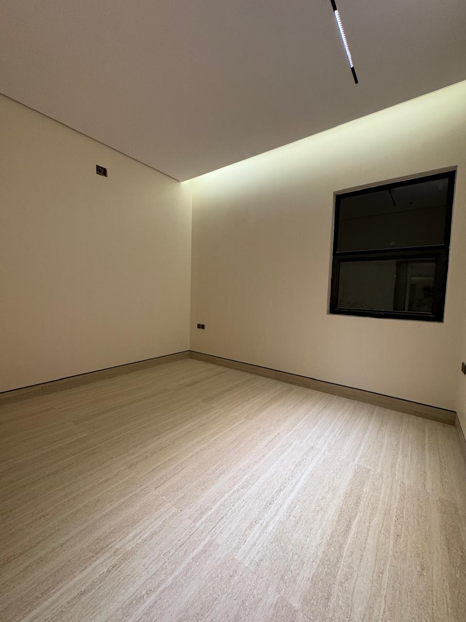 property_image_undefined