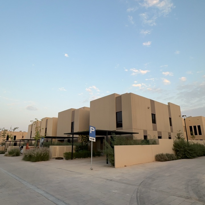 property_image_0