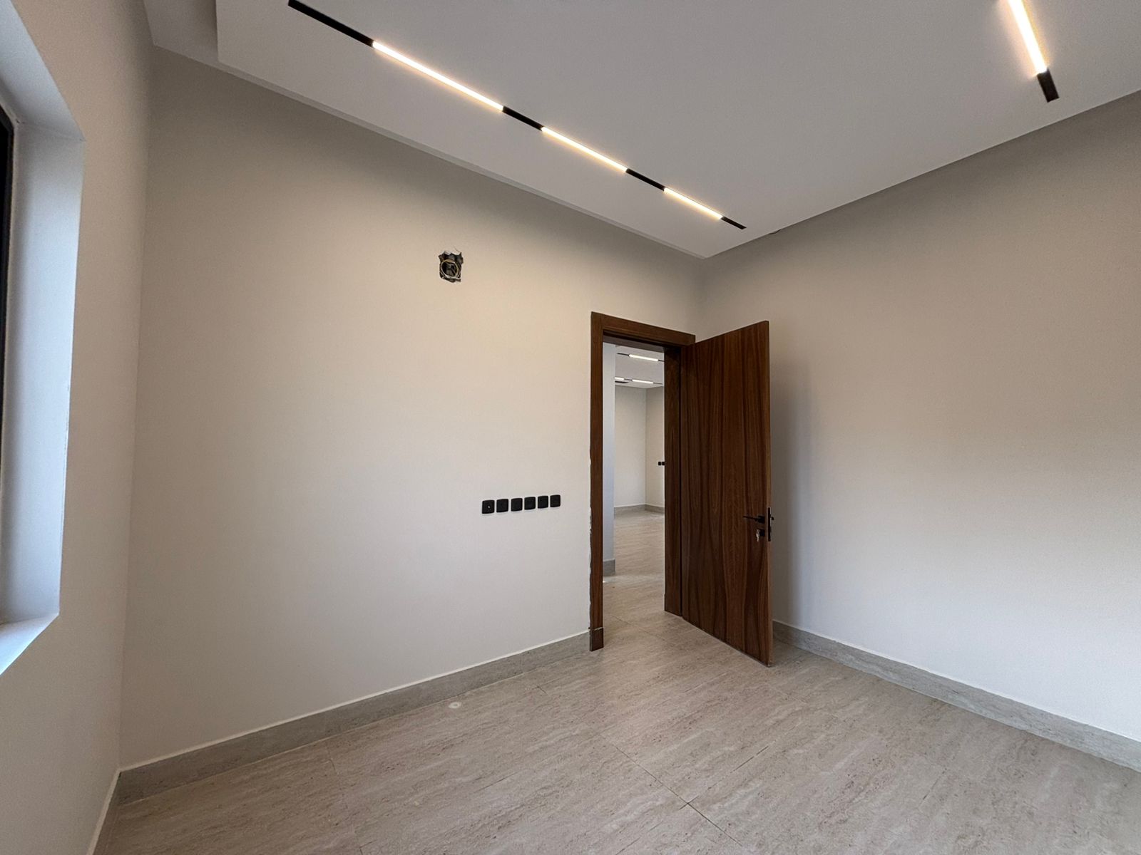 property_image_undefined