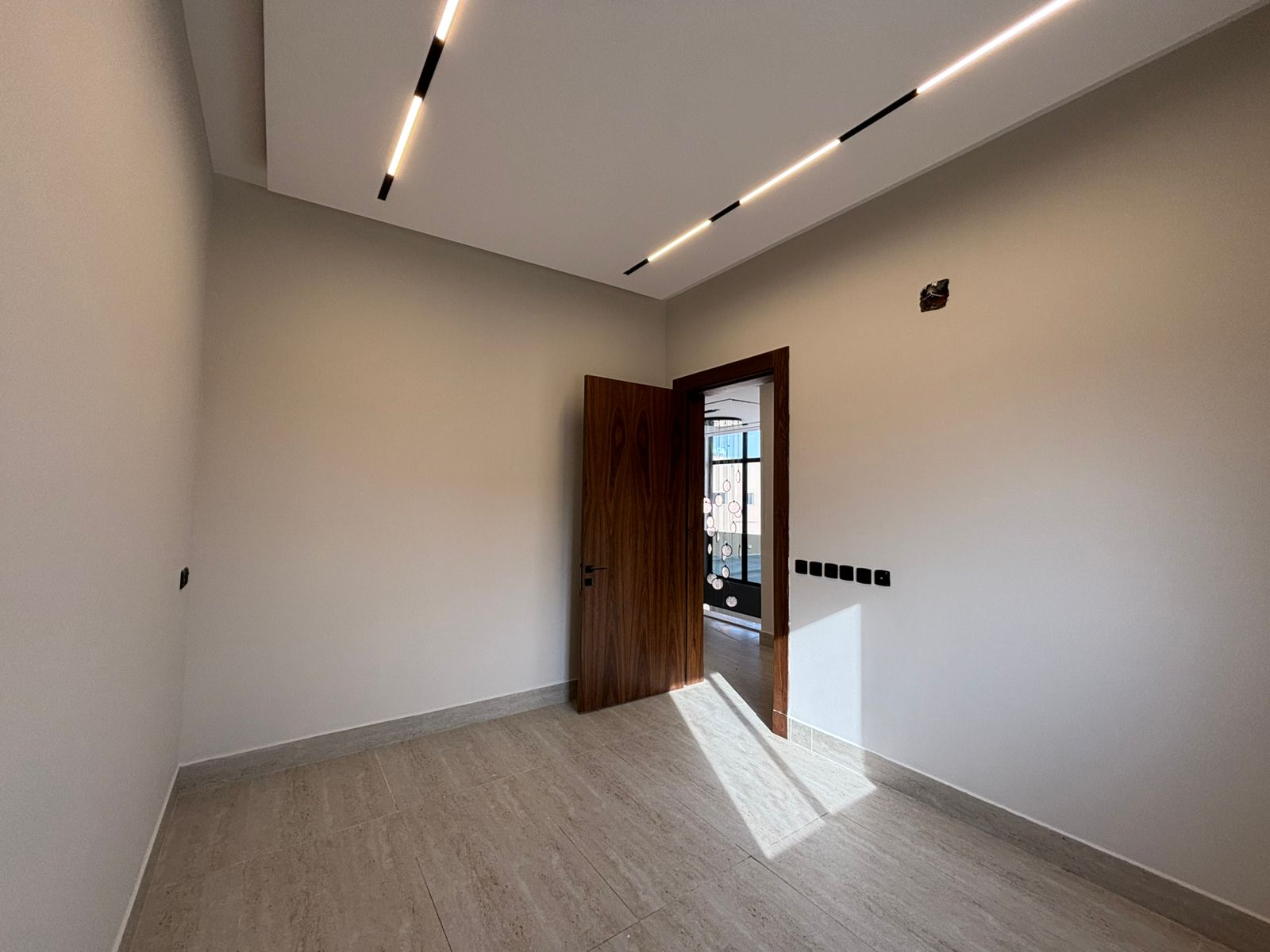 property_image_undefined