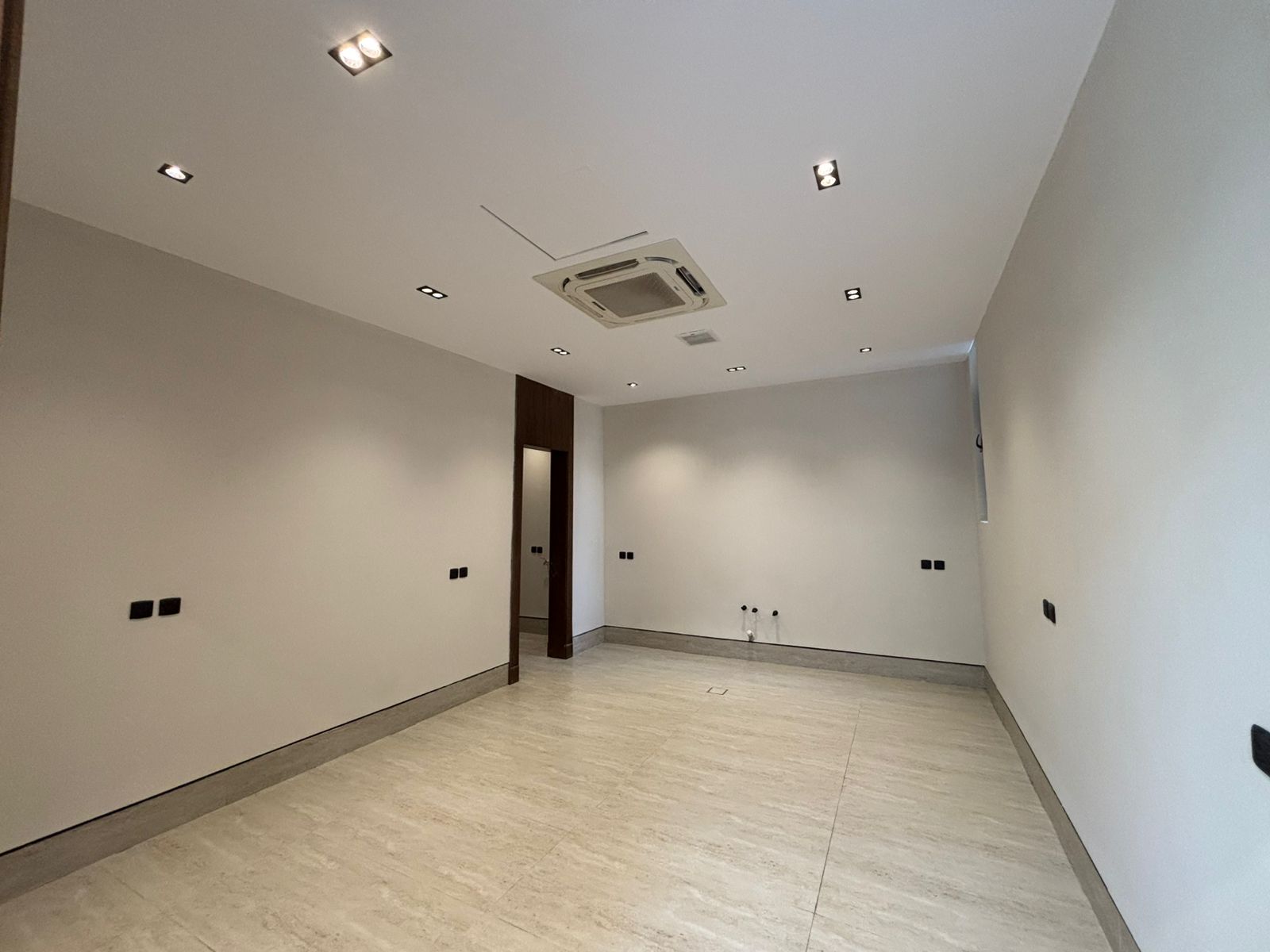 property_image_undefined