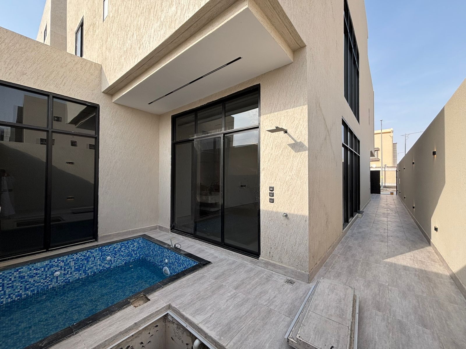 property_image_undefined