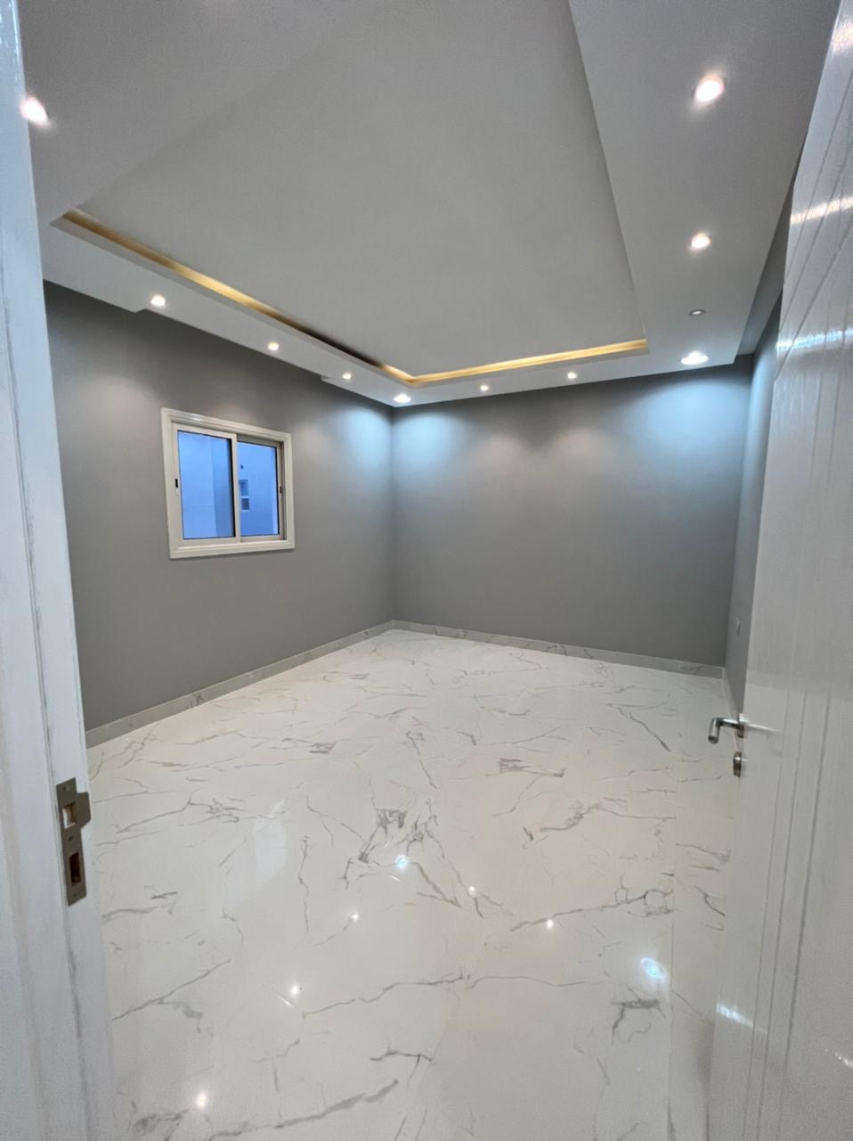 property_image_undefined