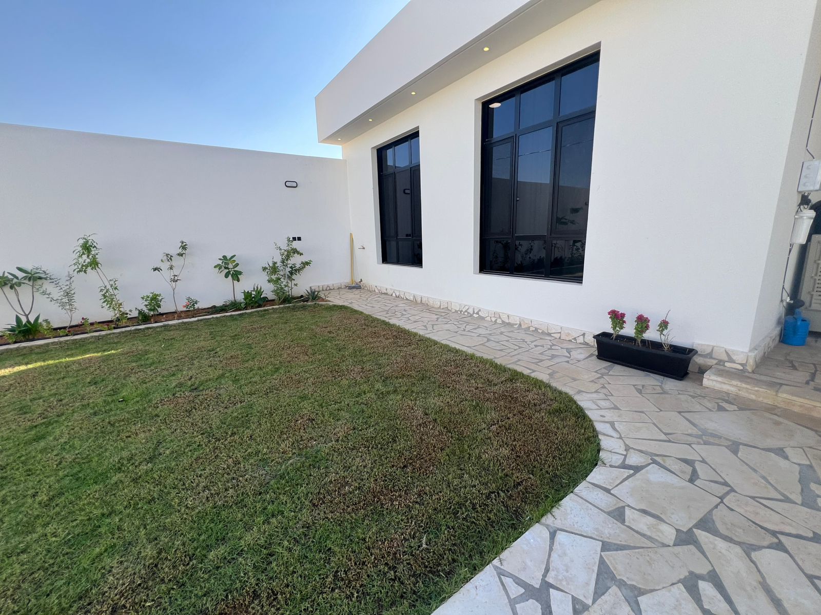 property_image_undefined
