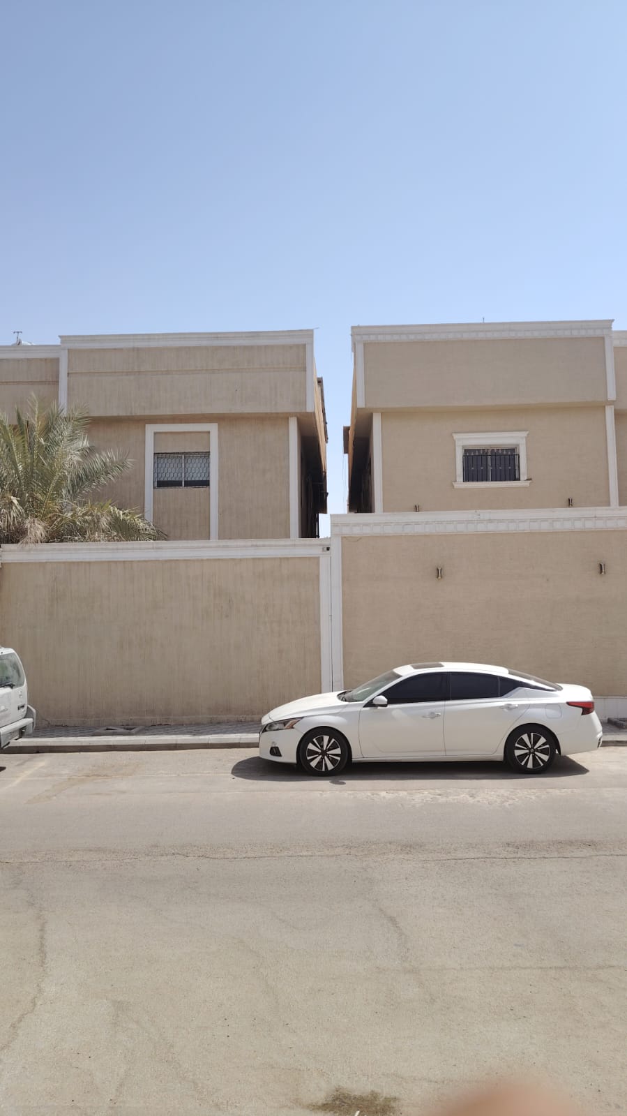 property_image_undefined